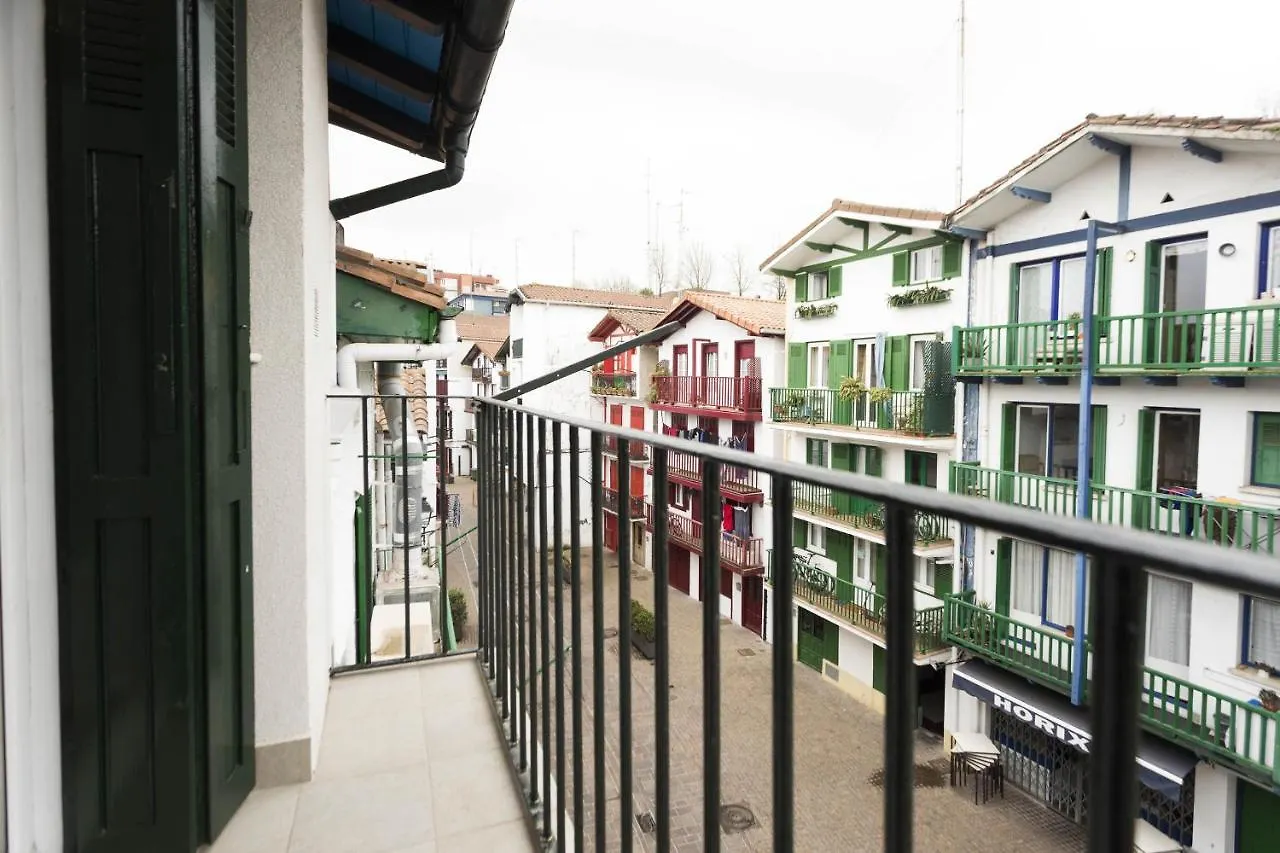 Apartment Elzonea By Smiling Rentals Hondarribia Spain